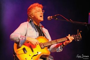 Rik Emmett Live